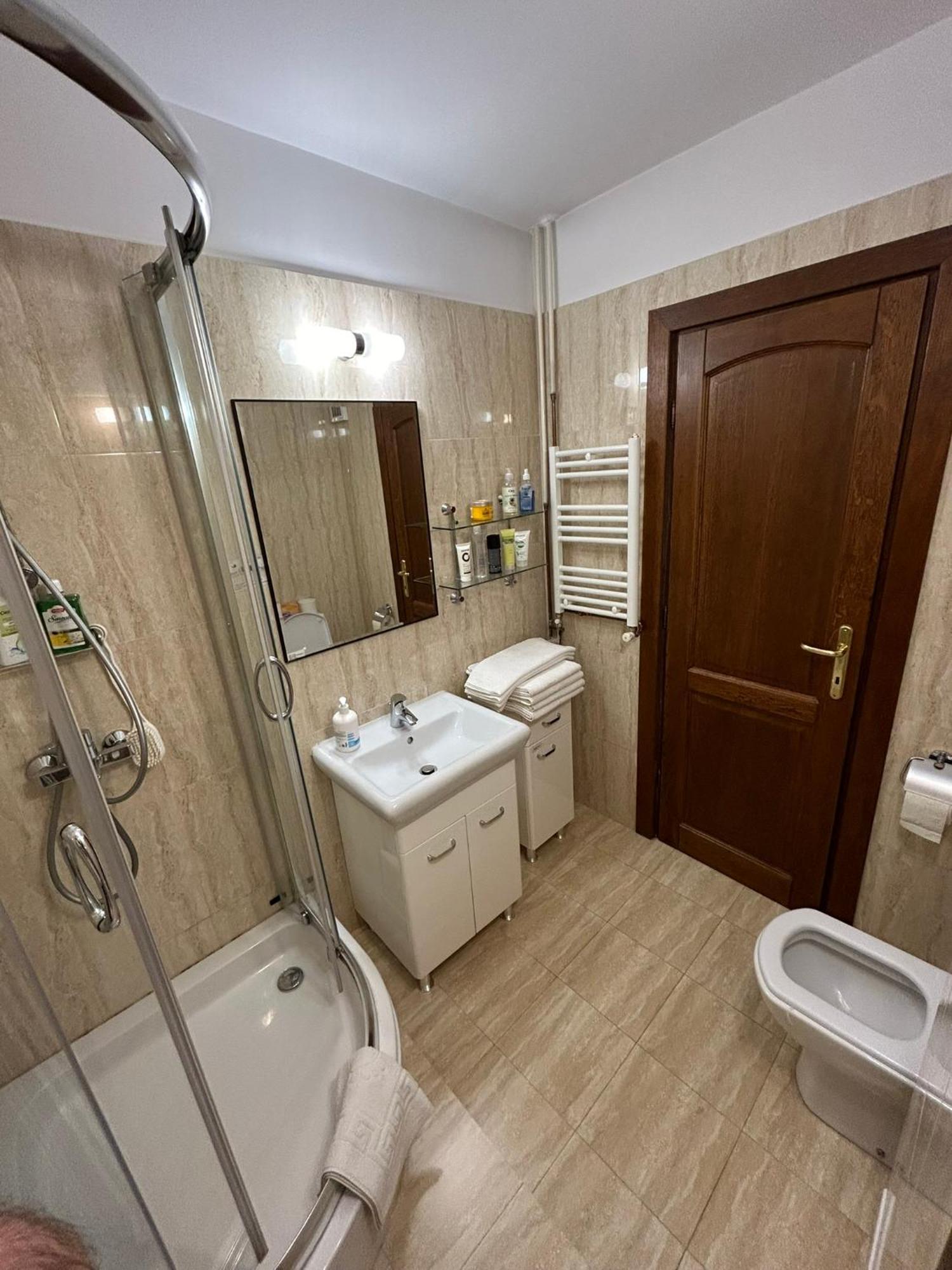 Apart. Premium Ultracentral, 3 Camere Loc Parcare. Ploieşti Buitenkant foto
