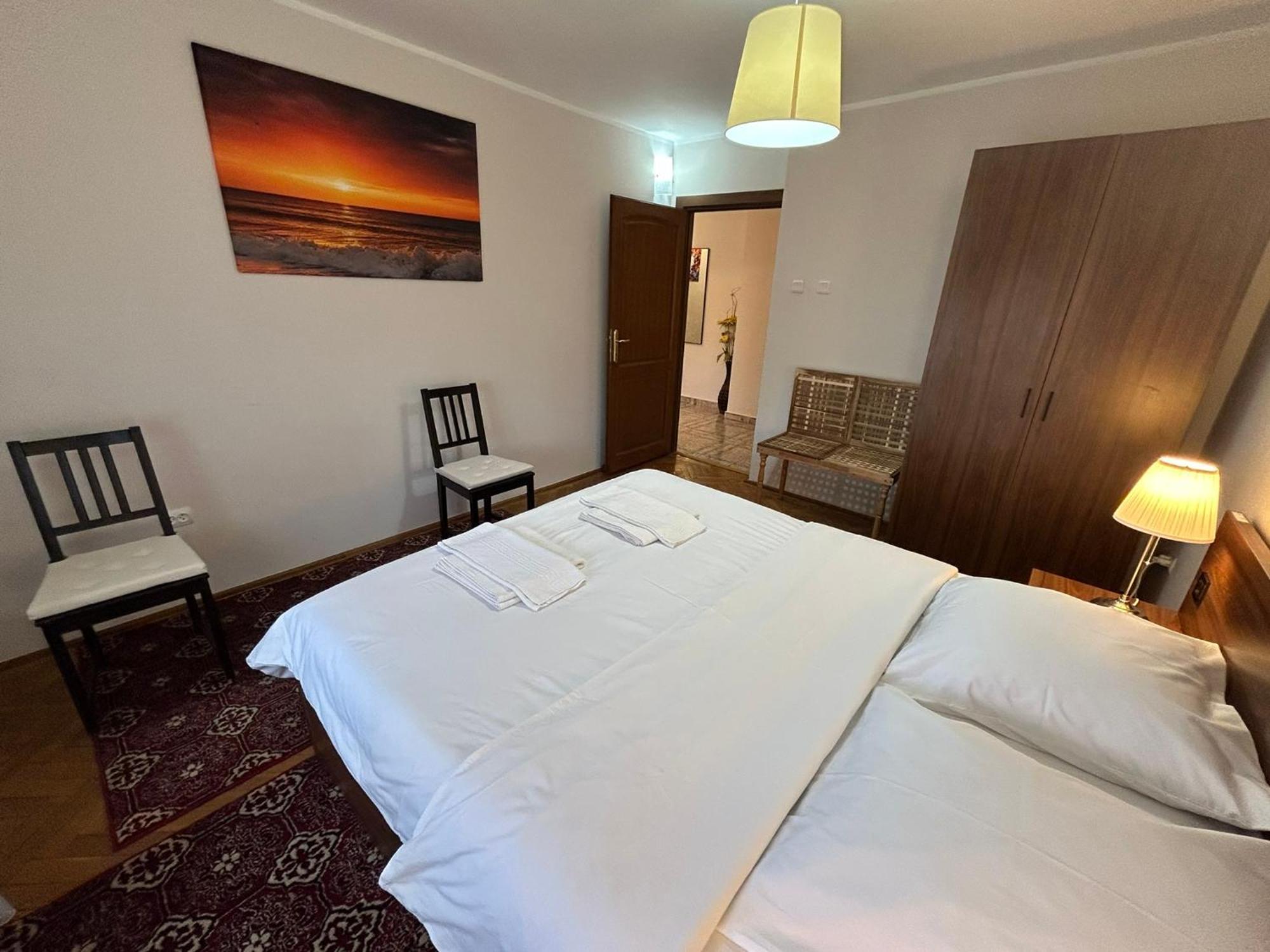 Apart. Premium Ultracentral, 3 Camere Loc Parcare. Ploieşti Buitenkant foto
