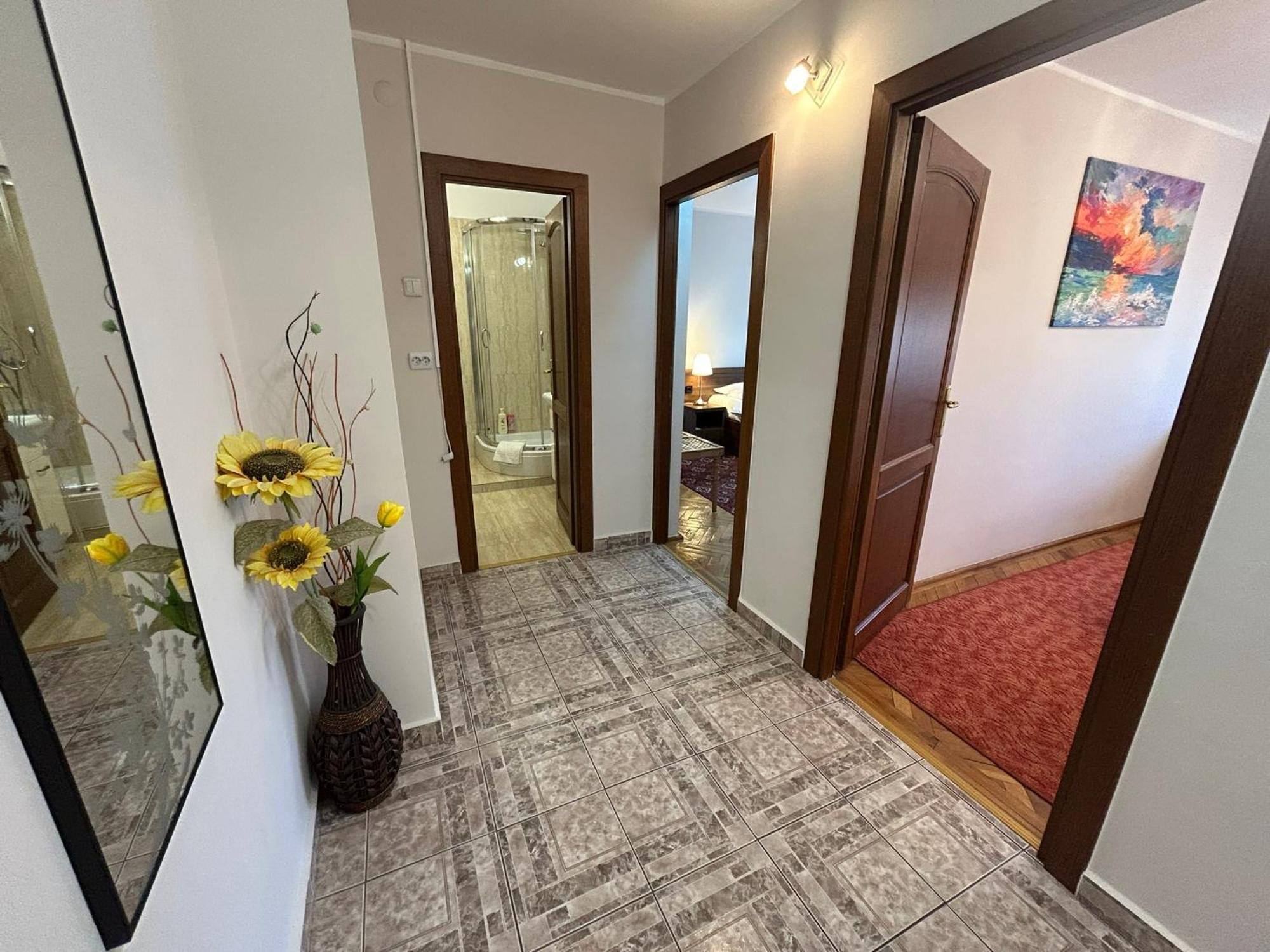 Apart. Premium Ultracentral, 3 Camere Loc Parcare. Ploieşti Buitenkant foto