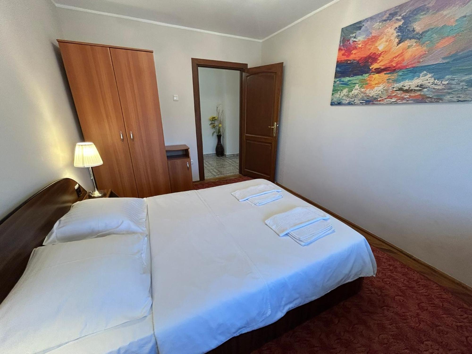 Apart. Premium Ultracentral, 3 Camere Loc Parcare. Ploieşti Buitenkant foto